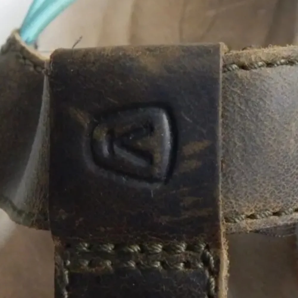 Keen Dauntless T-Strap Sandals